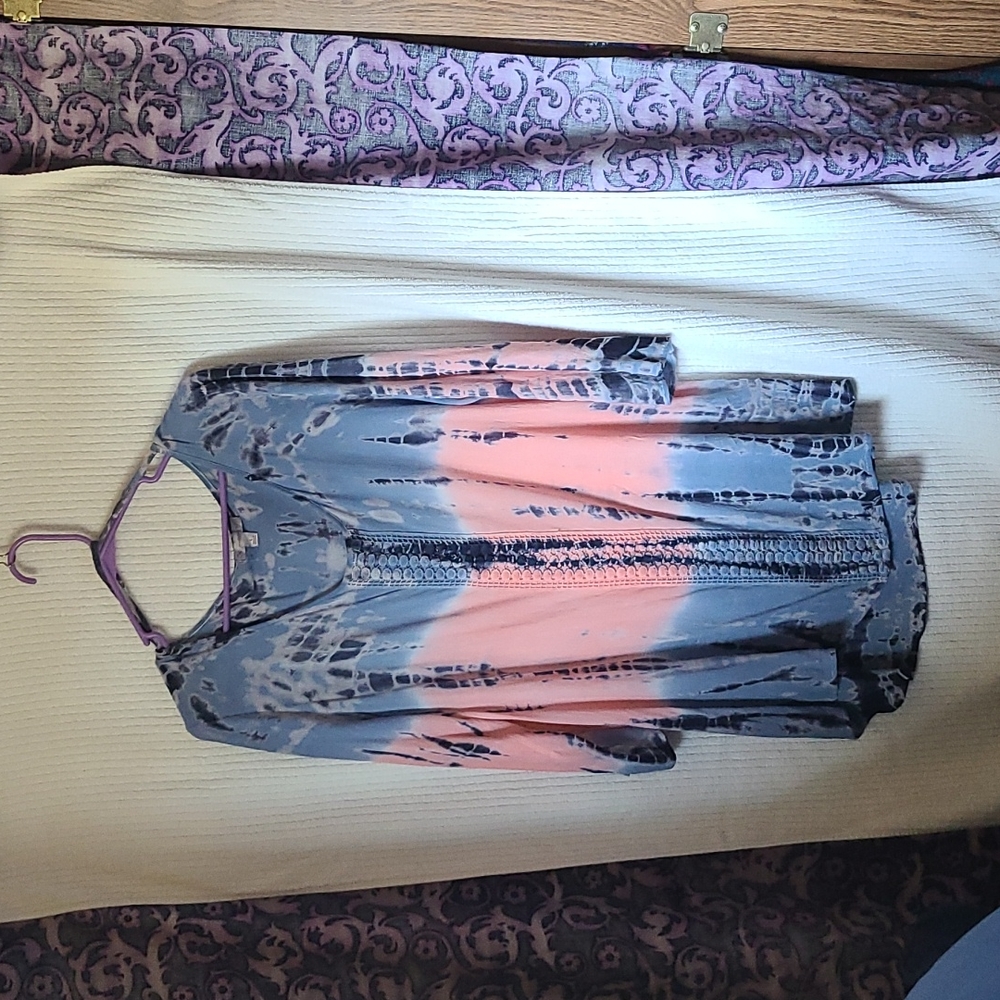Tie die tunic